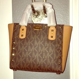 Michael kors tote